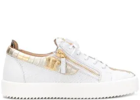 Gail Metallic Low Top Sneaker - White/Gold