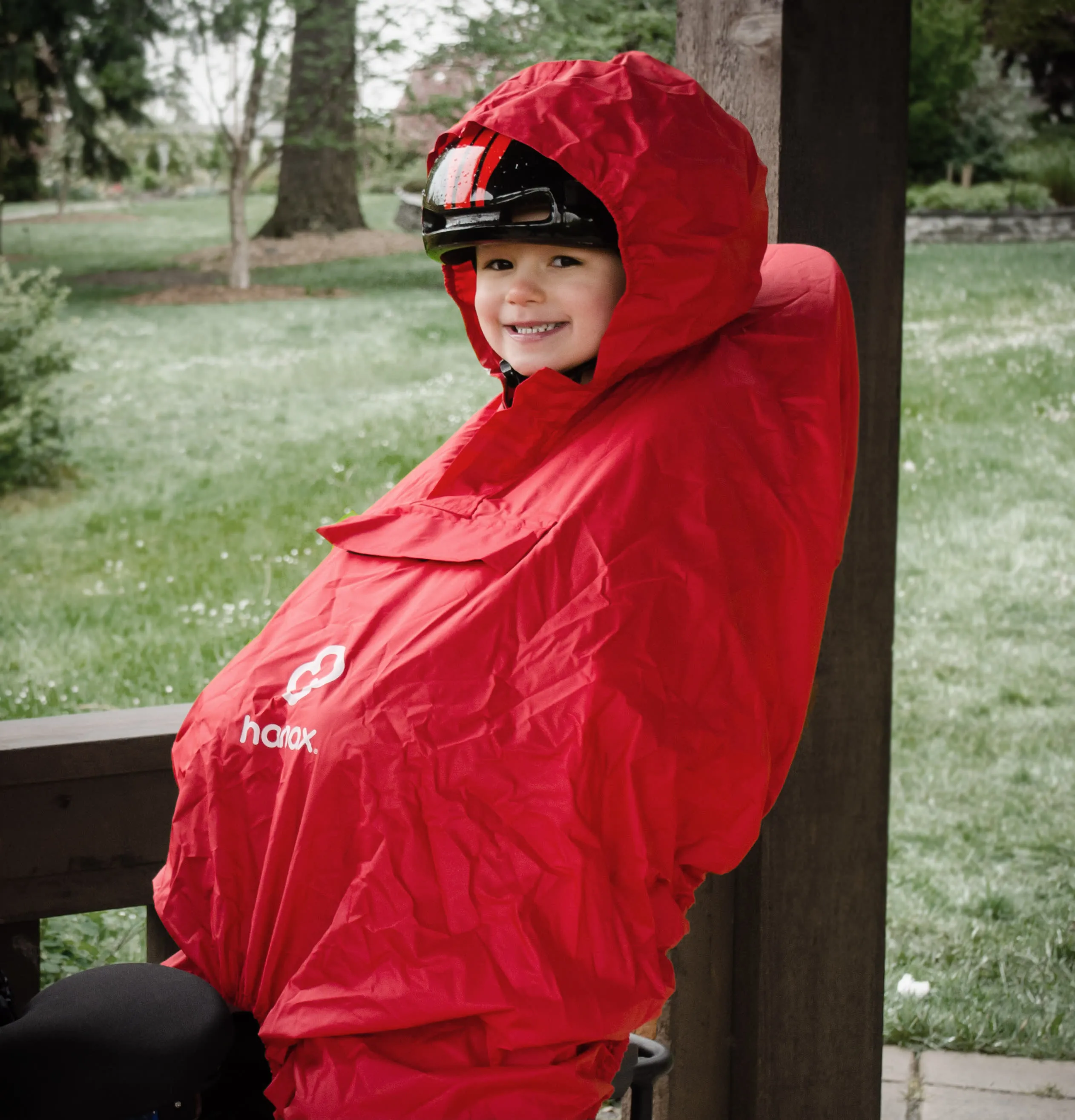 Hamax Rain Poncho Red | Buy Hamax Rain Poncho Red here | Outnorth