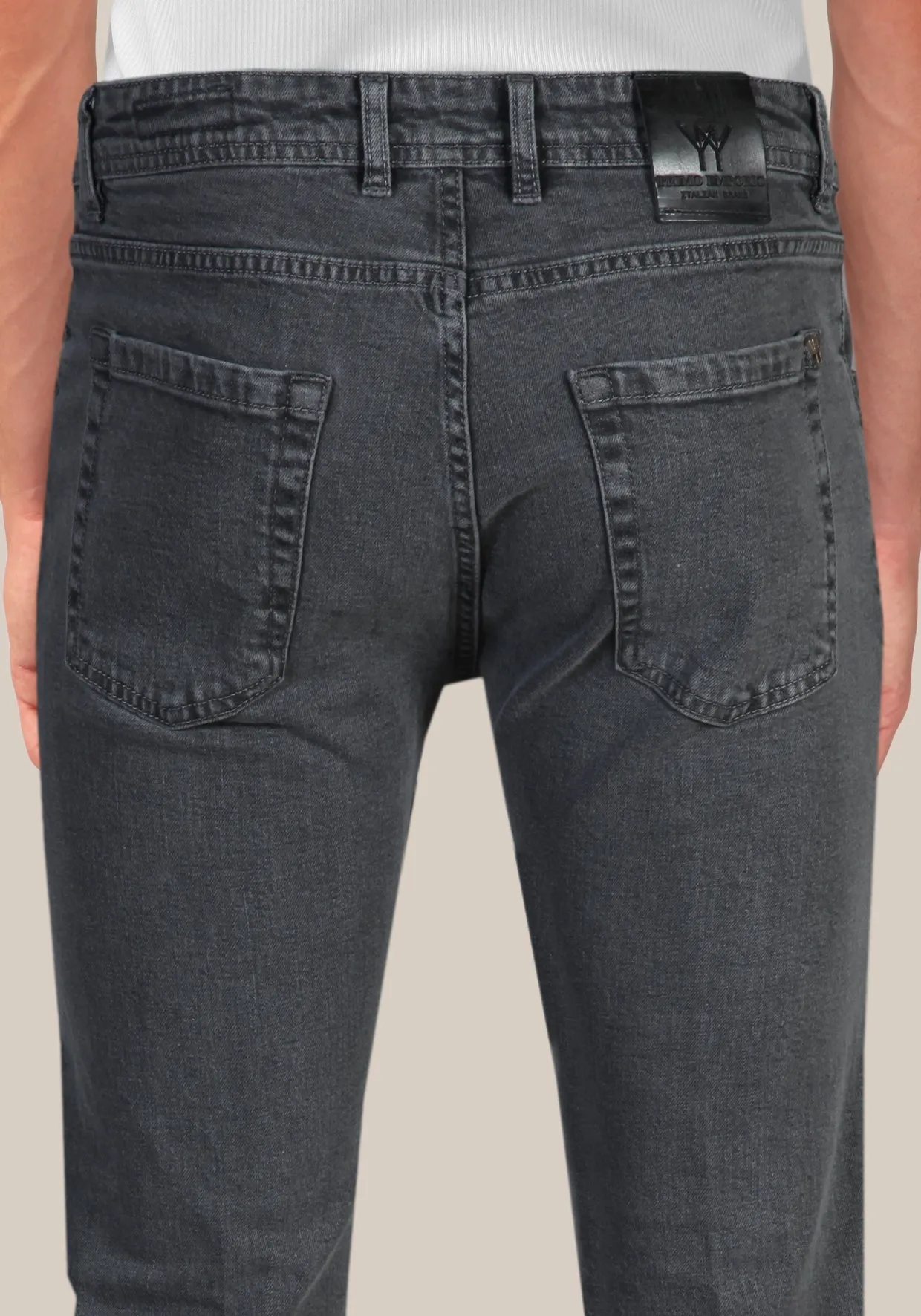 Jeans regular fit lavaggio Grigio